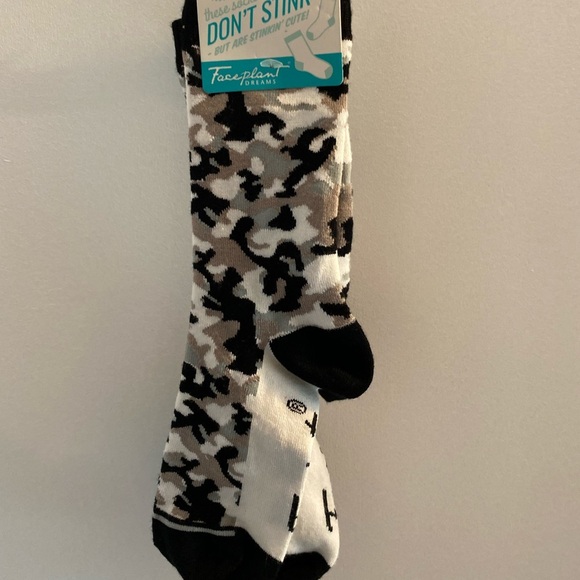 Faceplant Dreams Bamboo womens crew Socks - Picture 5 of 5